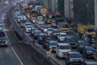 Contraflow Tol Japek Diperluas Menjadi 3 Lajur untuk Atasi Macet