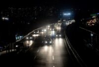 AS–Israel Serang Infrastruktur Listrik, Sejumlah Wilayah Iran Gelap Gulita