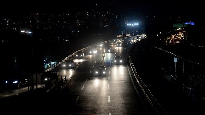 AS–Israel Serang Infrastruktur Listrik, Sejumlah Wilayah Iran Gelap Gulita