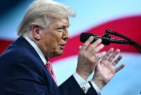 Trump Klaim AS Siap Bertindak untuk Kendalikan Selat Hormuz Trump Klaim AS Siap Bertindak untuk Kendalikan Selat Hormuz