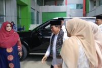 Pramono Jenguk Siswa Diduga Keracunan Makanan di RS Duren Sawit