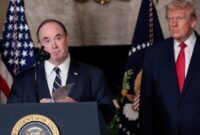 Menteri Angkatan Laut AS Mundur Saat Blokade Selat Hormuz, Ada Apa?