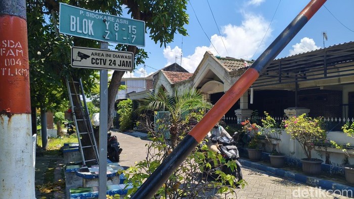 Viral Julukan “Selat Hormuz Sidokare”, Lansia di Sidoarjo Buka Suara soal Penutupan Jalan