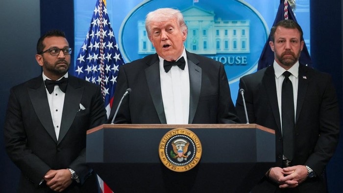 Kala Trump Singgung Perang Iran Usai Lolos Insiden Penembakan